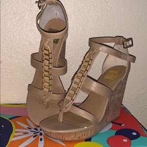 Dolce Vita nude Stella wedges never worn
